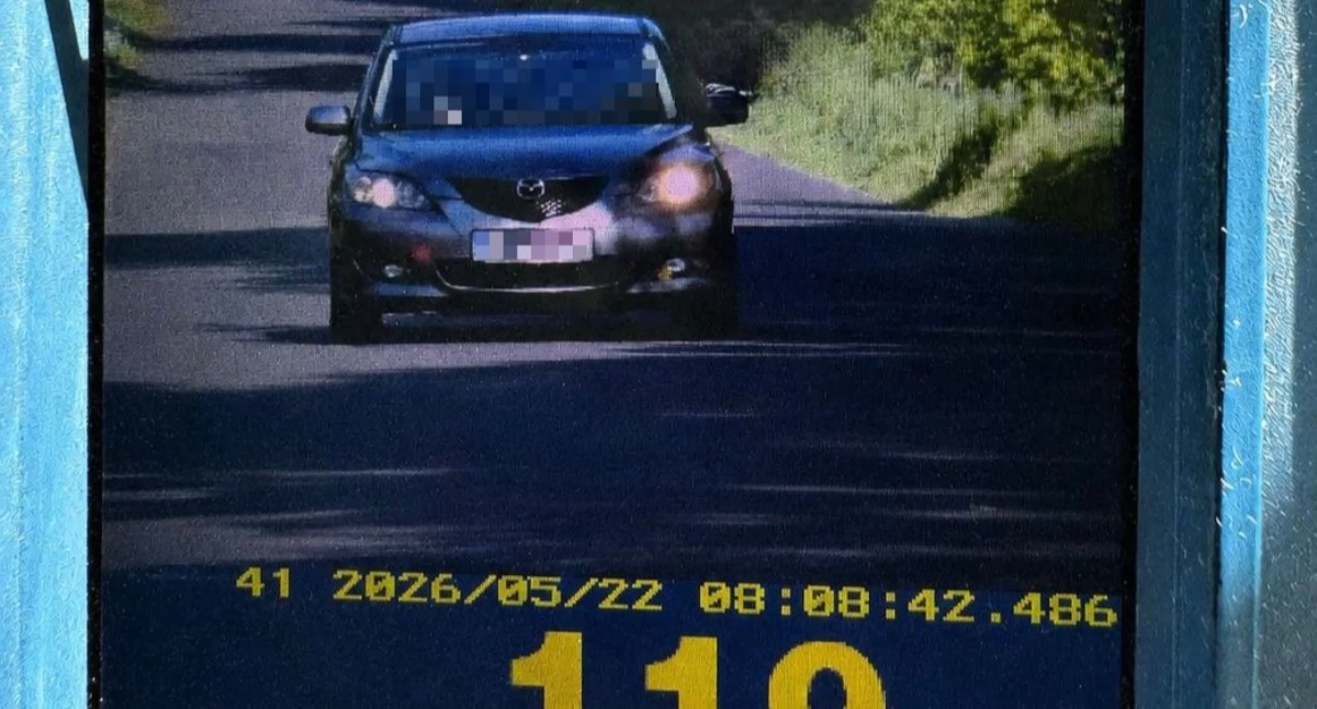 Pędził 119 km/h przez teren zabudowany. Stracił prawo jazdy