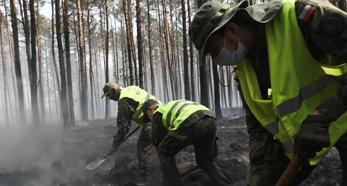 Terytorialsi z Siedlec ruszyli do walki z pożarami. W akcji blisko 100 żołnierzy