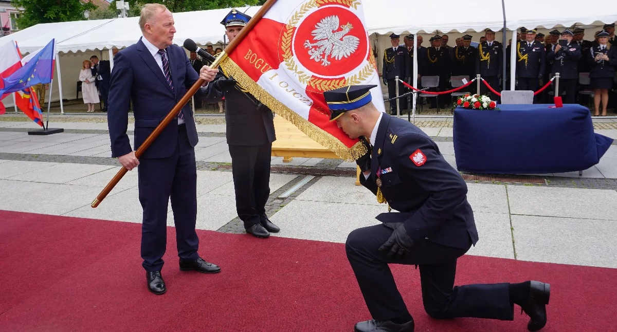 Jubileusz zawodowej straży pożarnej w Węgrowie. Historia pięciu dekad (zdjęcia)