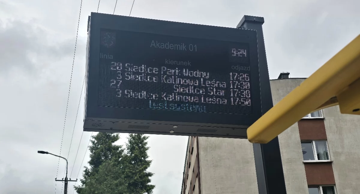 Na razie mogą błądzić. Tablice informacji pasażerskiej w Siedlcach jeszcze w fazie testów