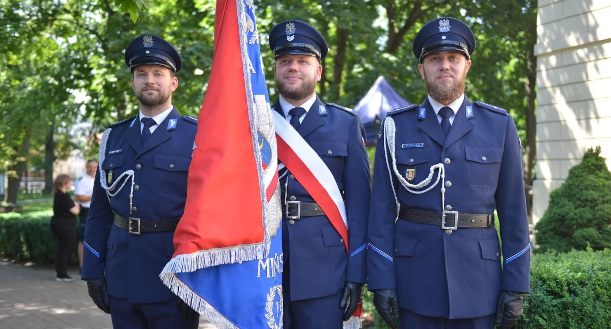 Święto Policji w Mińsku Mazowieckim. Awanse, medale i podziękowania dla funkcjonariuszy