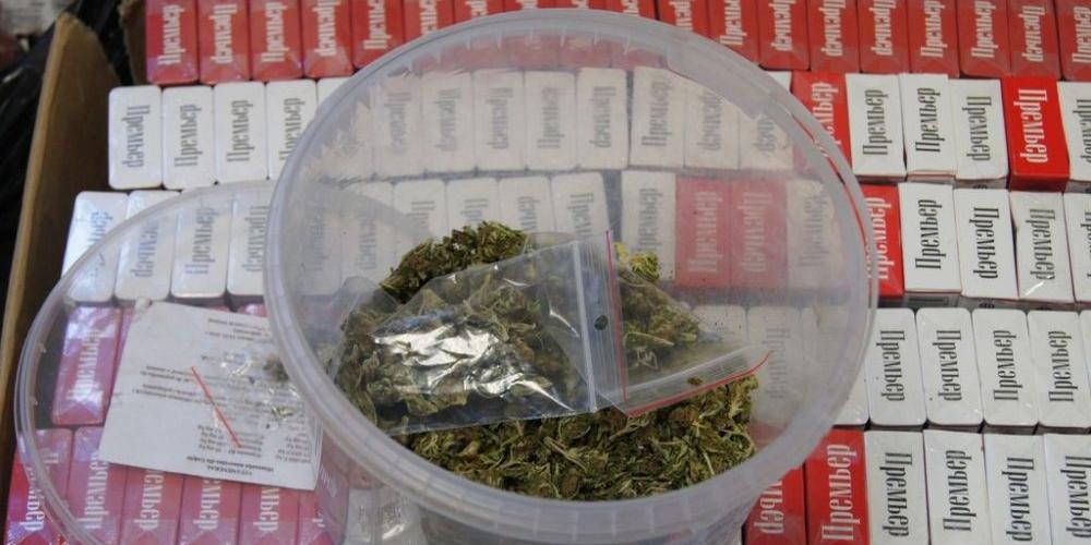 Marihuana i nielegalne papierosy