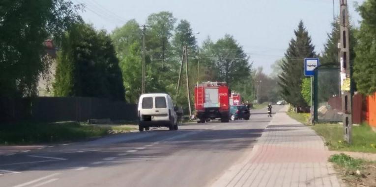 Zderzenie samochodu ze skuterem