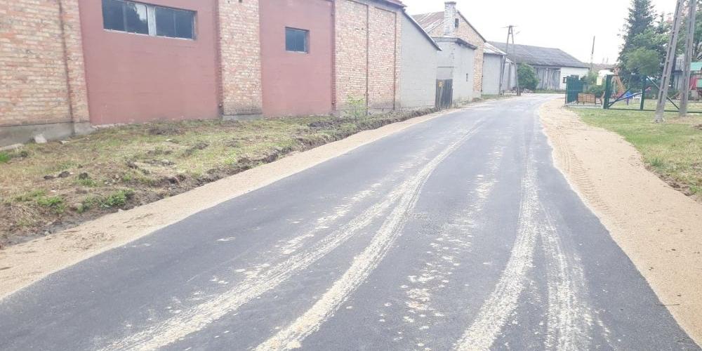 Ozorów (gm.Skórzec): Asfalt jeszcze pachnie świeżością