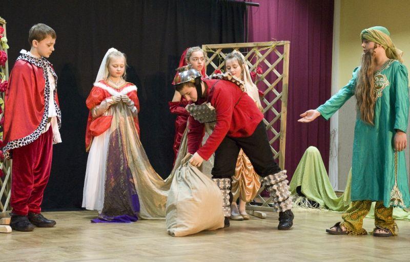 Przegląd teatrzyków szkolnych 