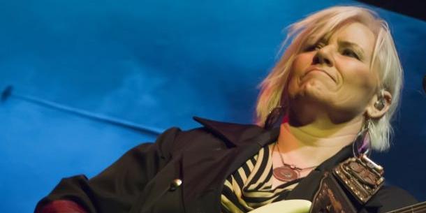 JENNIFER BATTEN  - gitarzystką  Michaela Jacksona     