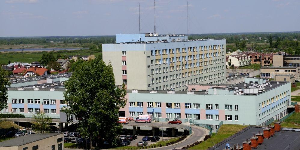 Szpital na minusie, pensje w dół