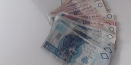 Ukradł pieniądze, a następnie przegrał je w salonie gier