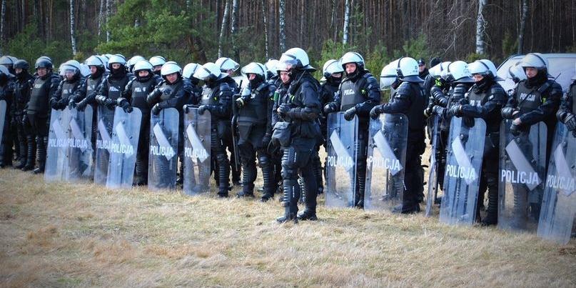 Ćwiczyli jak opanować rozróby