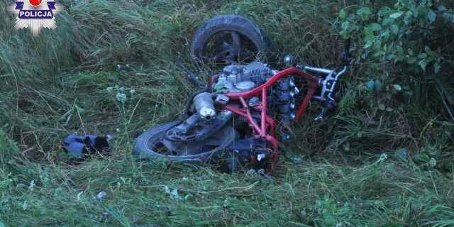 Pijany motocyklista uderzył w drzewo!