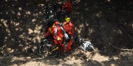 Uderzył motocyklem w drzewo