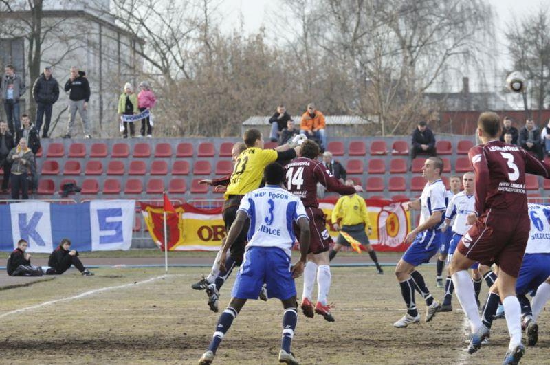 Bezbramkowa inauguracja