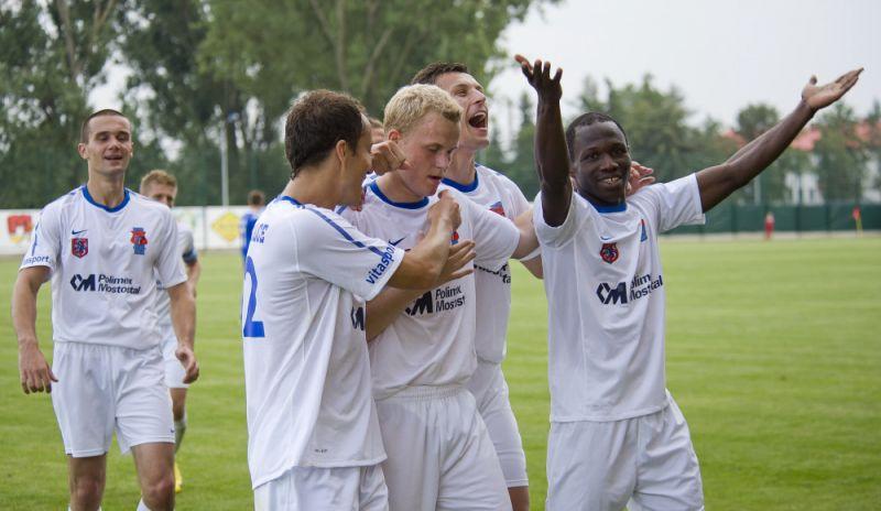 Pogoń wygrała 2 : 0 (relacja z boiska)