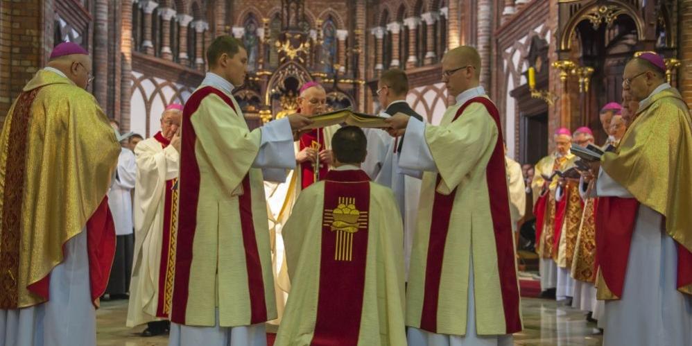 Święcenia biskupie ks. Piotra Sawczuka