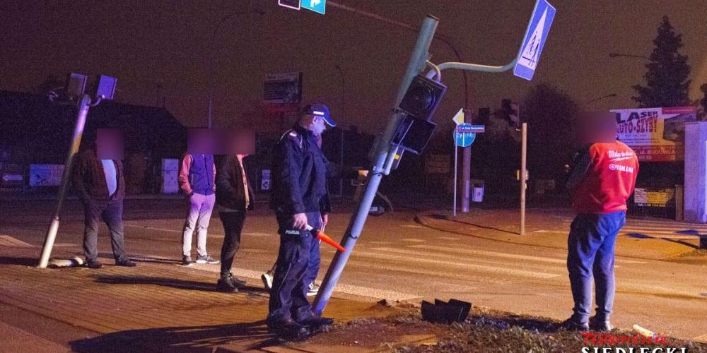 19-latek w BMW uszkodził sygnalizację świetlną