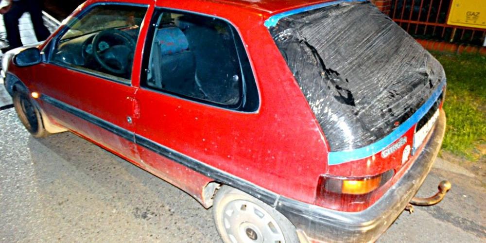 Citroen na policyjny parking Kierowca z promilami do aresztu