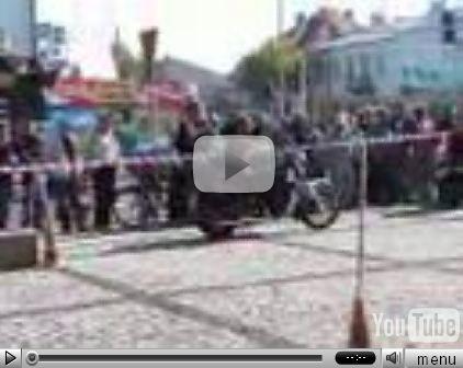 Na stalowych rumakach (wideo)