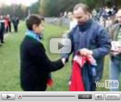 Pomagają  Dwernickiemu (wideo)