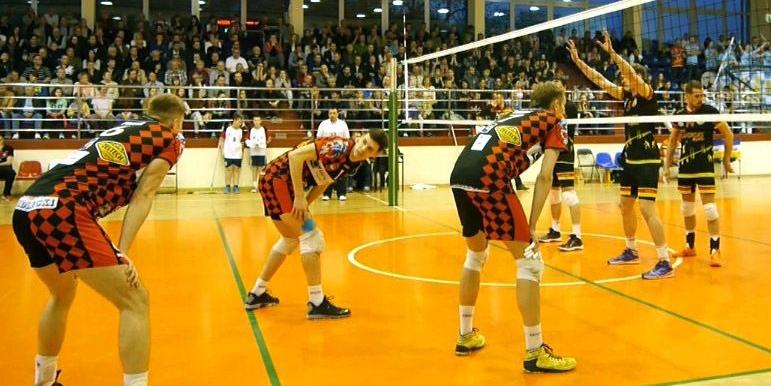 Bankowcy znów lepsi od Banimexu
