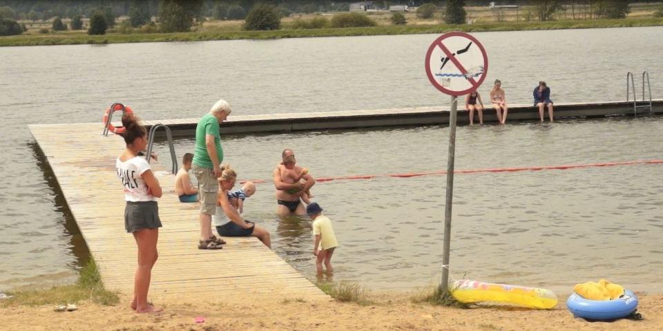 Sanepid: sezon kąpielowy się skończył. Krosty po kąpieli w zalewie!