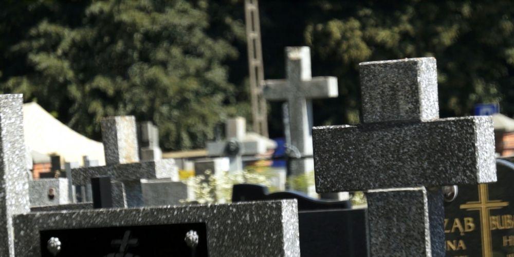 Bezradność, czyli wygoda zarządu siedleckiego cmentarza