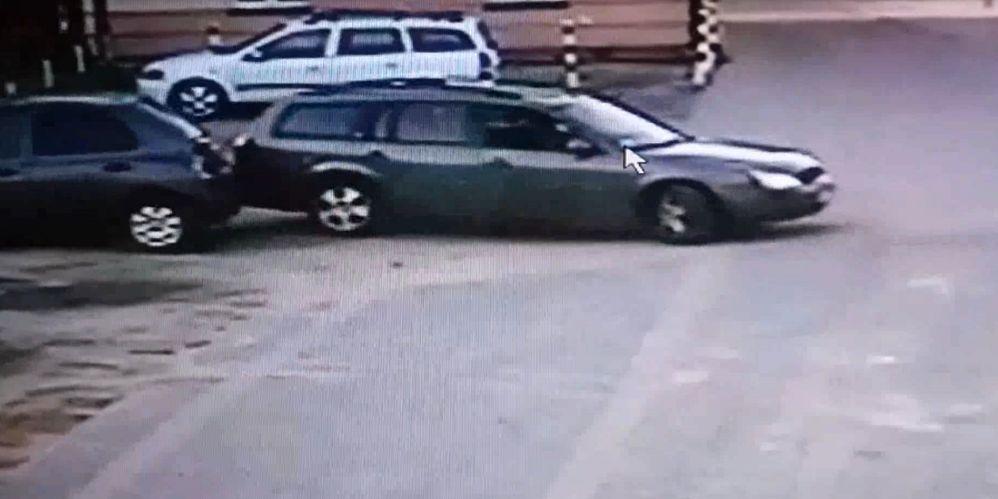 Komunikat - poszukiwani świadkowie uszkodzenia auta