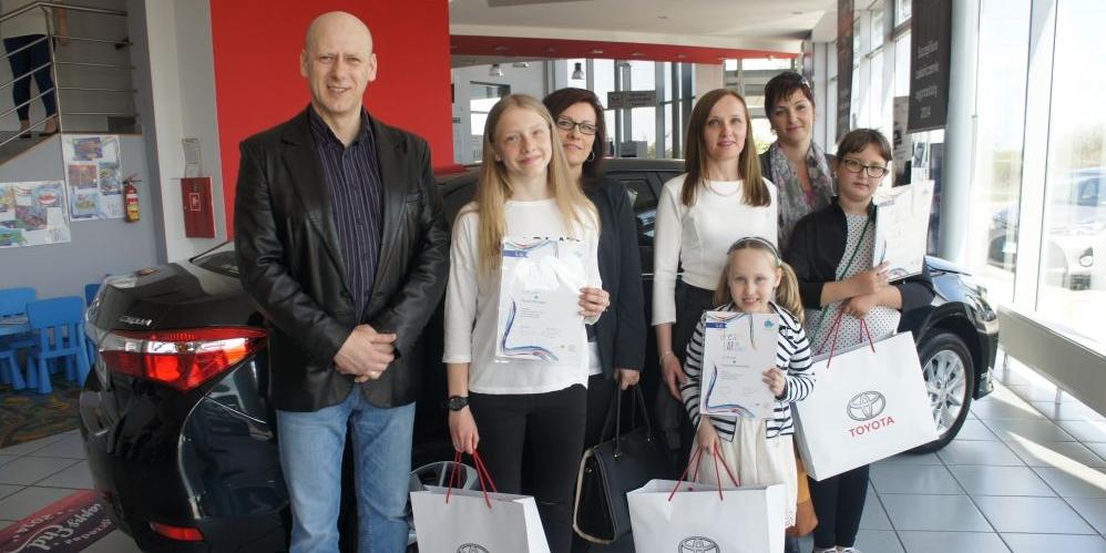 Dzieci marzą i malują