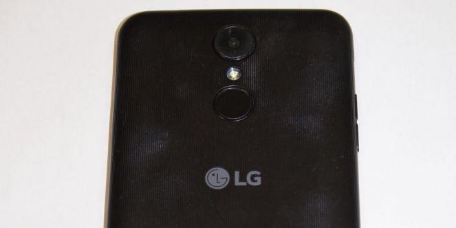 Znaleziono  telefon  LG