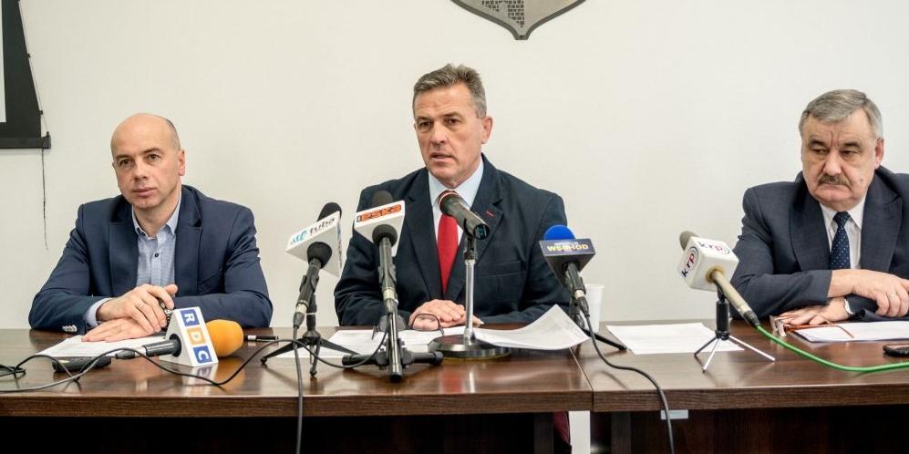 Zabrakło na pensje dla nauczycieli