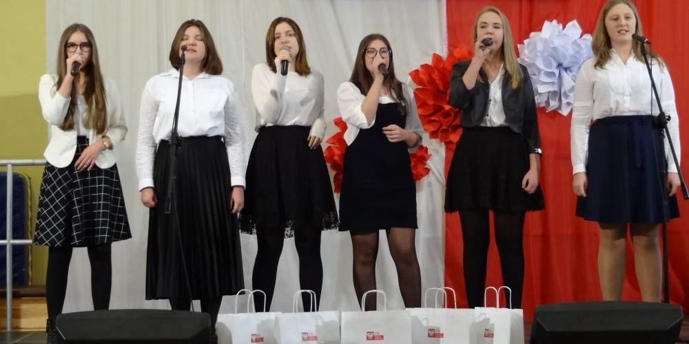Piosenki patriotyczne w Radomyśli