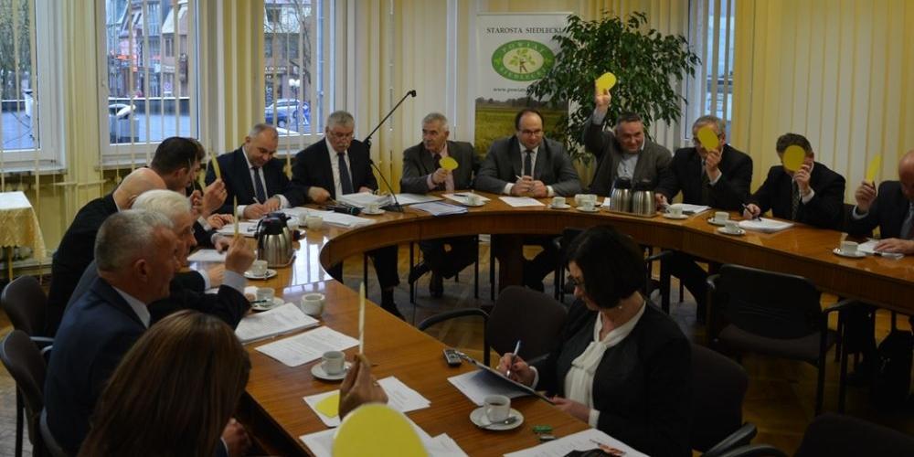 Remonty dróg w powiecie siedleckim