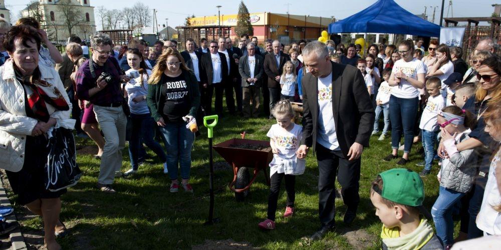 600 buków na 600 lat Zbuczyna