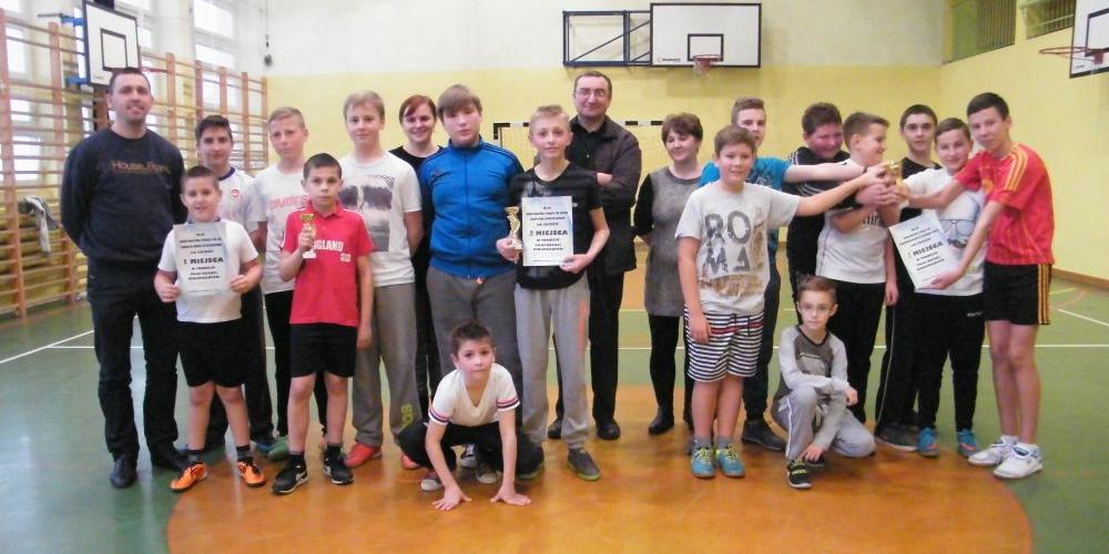 Turniej piłki noznej mintrantów
