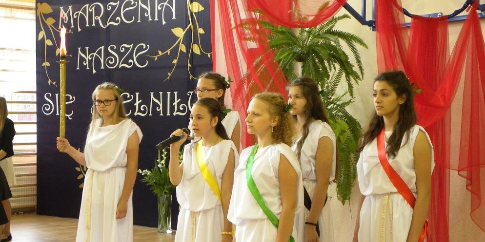 Dziewule mają salę gimnastyczną