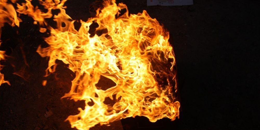 Wypadek przy pracy. Mężczyzna wepchnięty do pieca