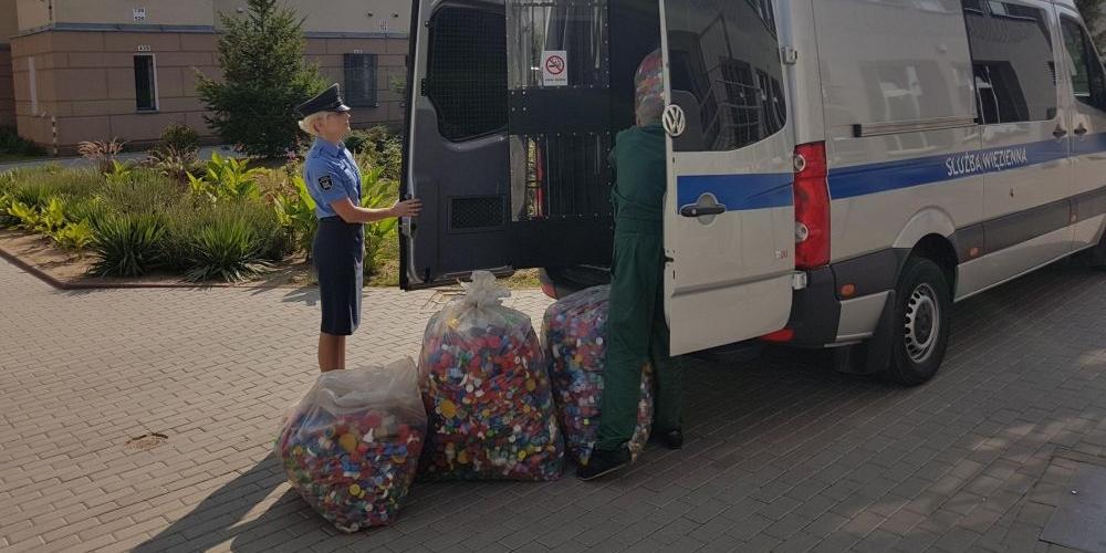 Zbierają nakrętki dla dzieci z hospicjum