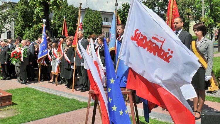Na temat solidarności - niedostrzegalnej...
