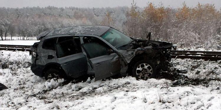 Kolizja BMW z pociągiem
