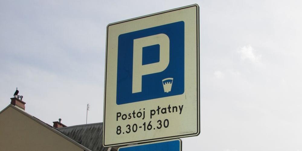 Więcej płatnych parkingów