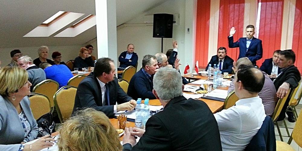 Krzywda:Gorączkowo o oświacie