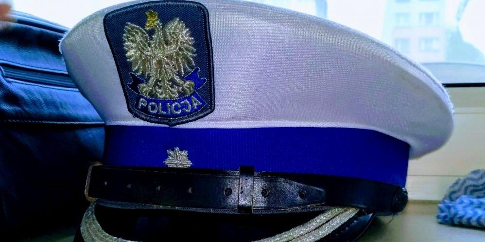 Policjant w ciężkim stanie po wypadku
