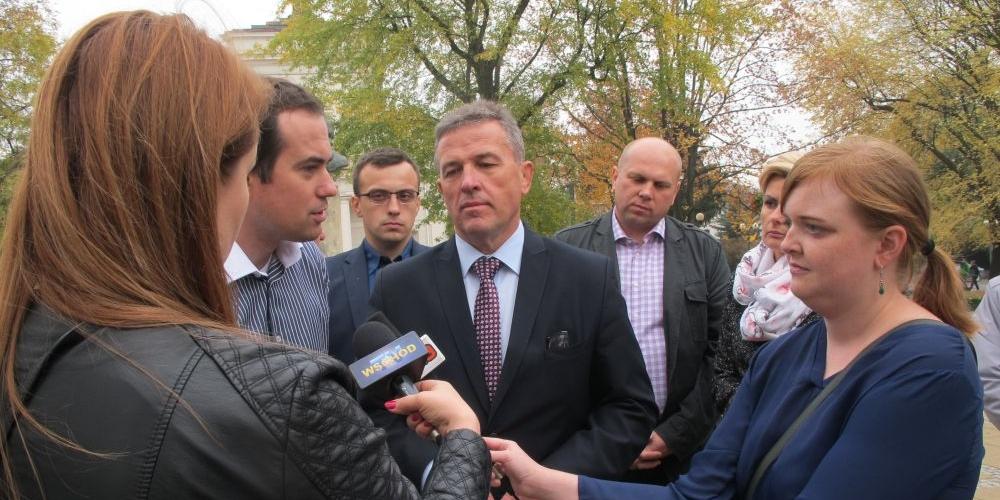 Sitnik do kontrkandydatów: Czy macie poczucie wstydu?