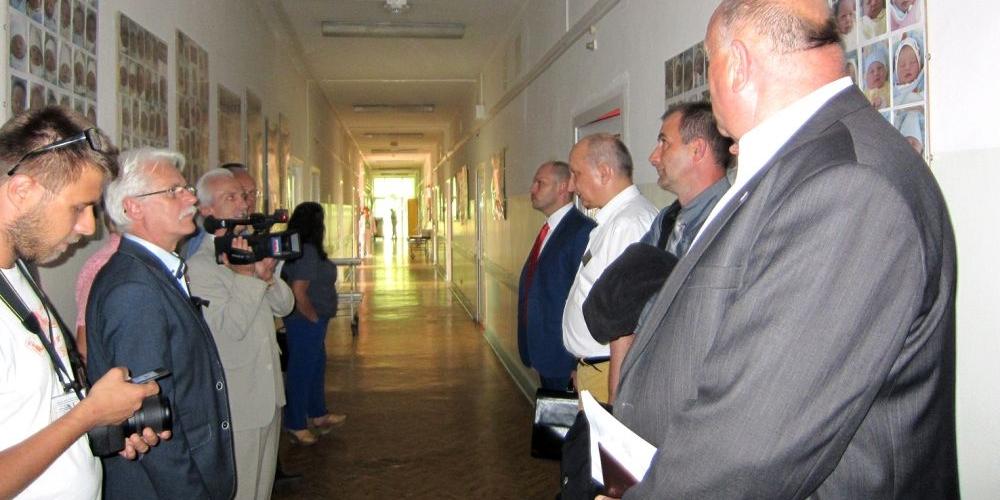 Polityka na szpitalnych korytarzach