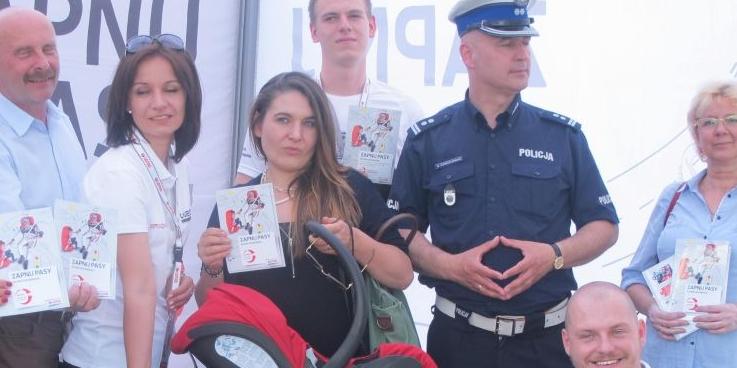 85 proc. fotelików w samochodach  jest źle montowanych