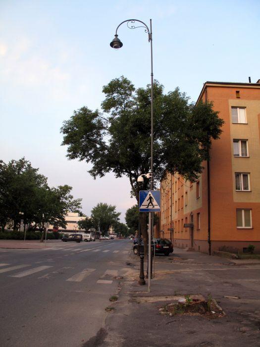 Nowy asfalt i kamery monitorujące na ul. Pułaskiego 
