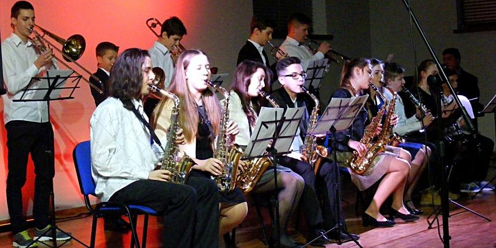 Szkoła muzyczna zaprasza na...  Ostatni taki koncert