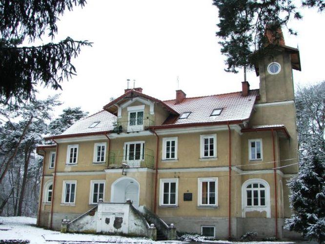 Julin pęka
