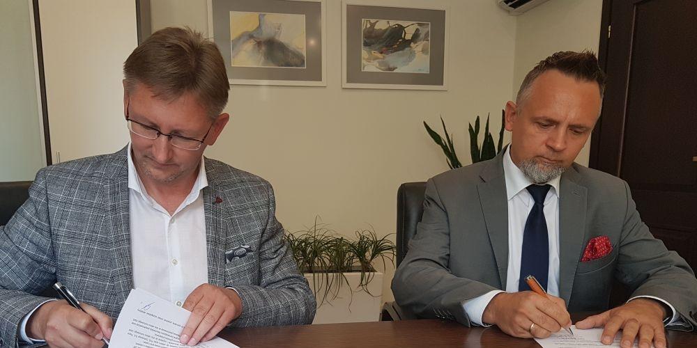 Nowe oświetlenie w parku