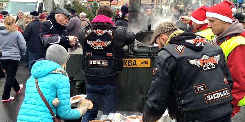 Moto-Wigilia na Placu Sikorskiego