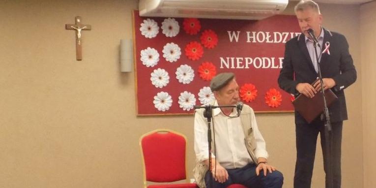 Grębków: Oddali hołd Niepodległej